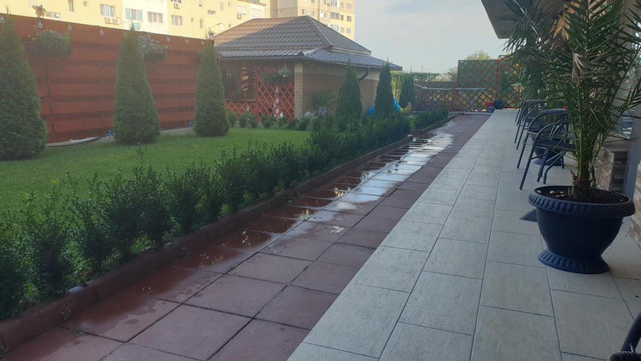 Ingrid Hotel Mangalia Buitenkant foto